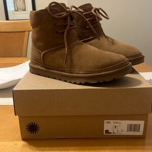 Ugg Neumel Hiker Size 7 Chestnut